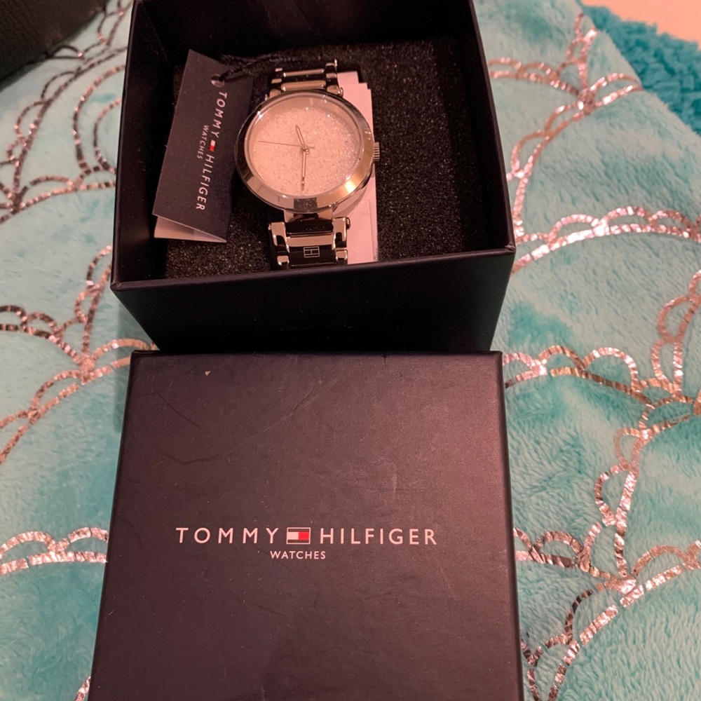 BrandNew - Picture 3 of 7